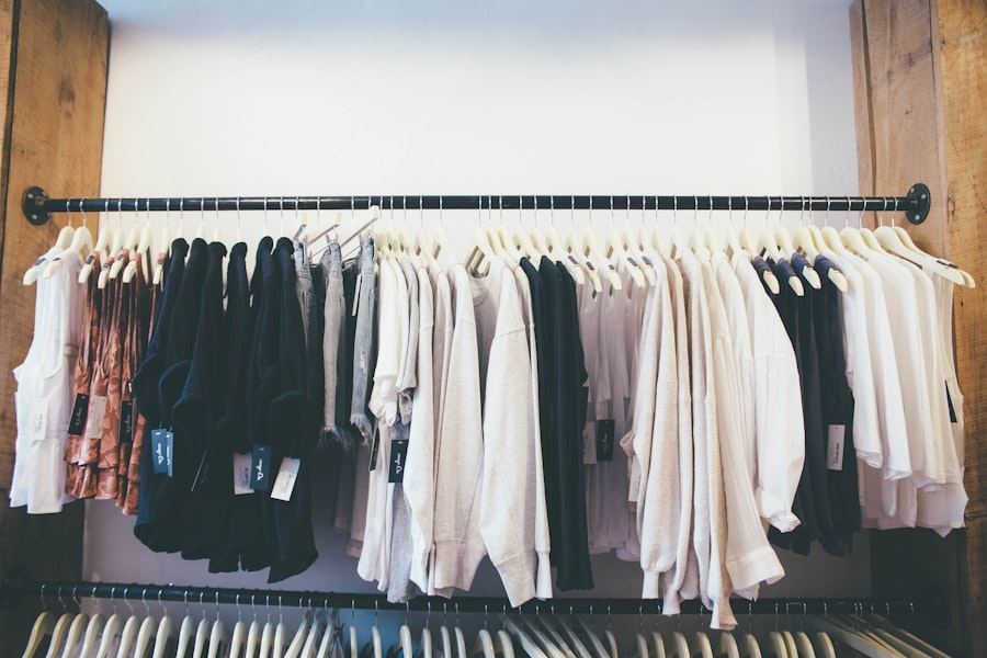 minimalist wardrobe