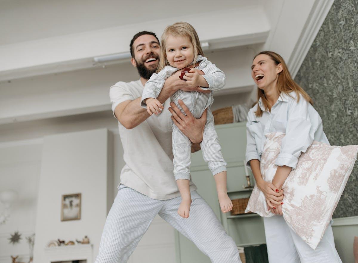 Greșeli frecvente pe care părinții le fac când aleg o asigurare de sănătate pentru copii