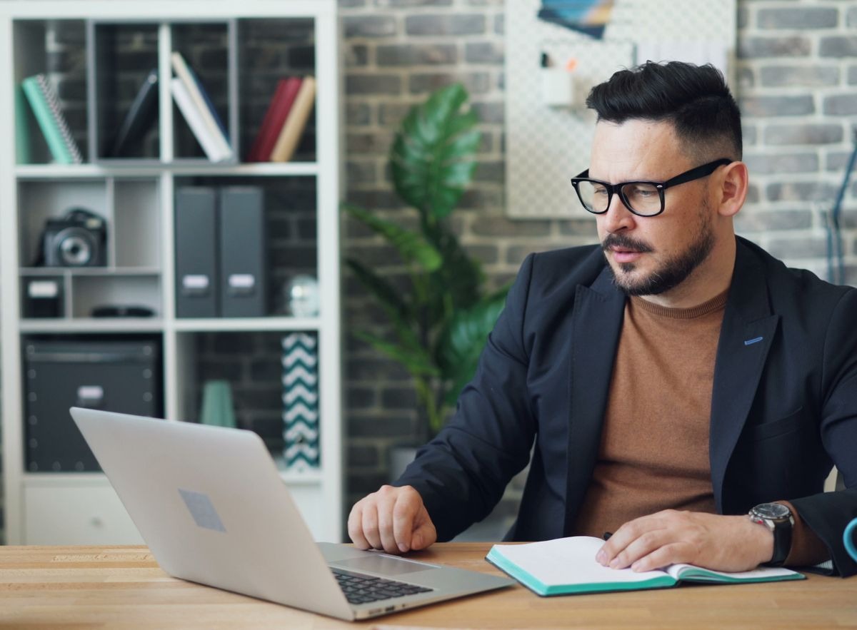 Cum verifici dacă o platformă B2B îți simplifică achizițiile? — Daily Zoom