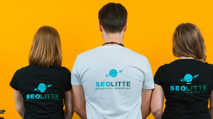 Cum alegem un brand pe internet: de ce vizibilitatea organică bate reclamele de moment — Daily Zoom